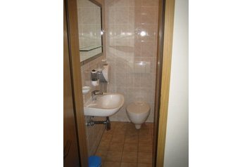 Croaţia Penzión Donji Karin, Exteriorul